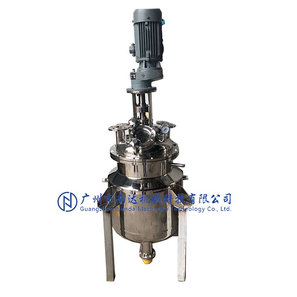 電加熱反應(yīng)釜展示圖 電加熱反應(yīng)釜展示圖